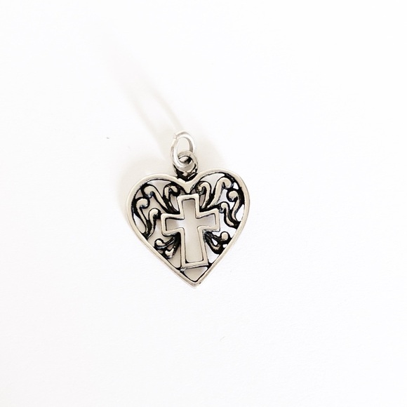 Vintage Sterling Silver cross heart filigree charm - Picture 1 of 4